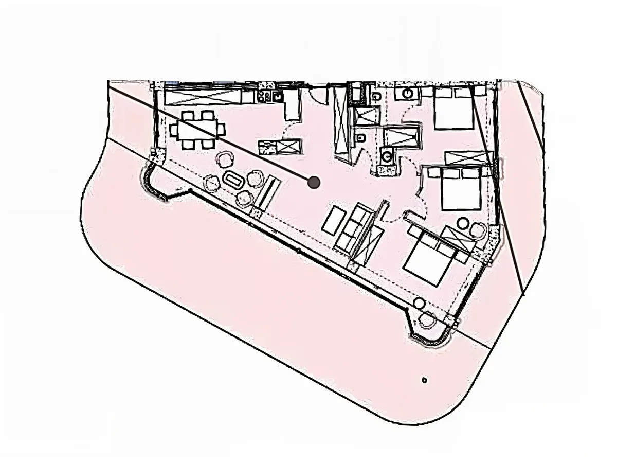 3 Bedrooms, 248.7 m²